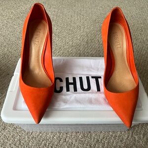 Schutz Lou pump